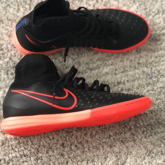 Macistax Nike indoor shoes - Picture 5 of 7